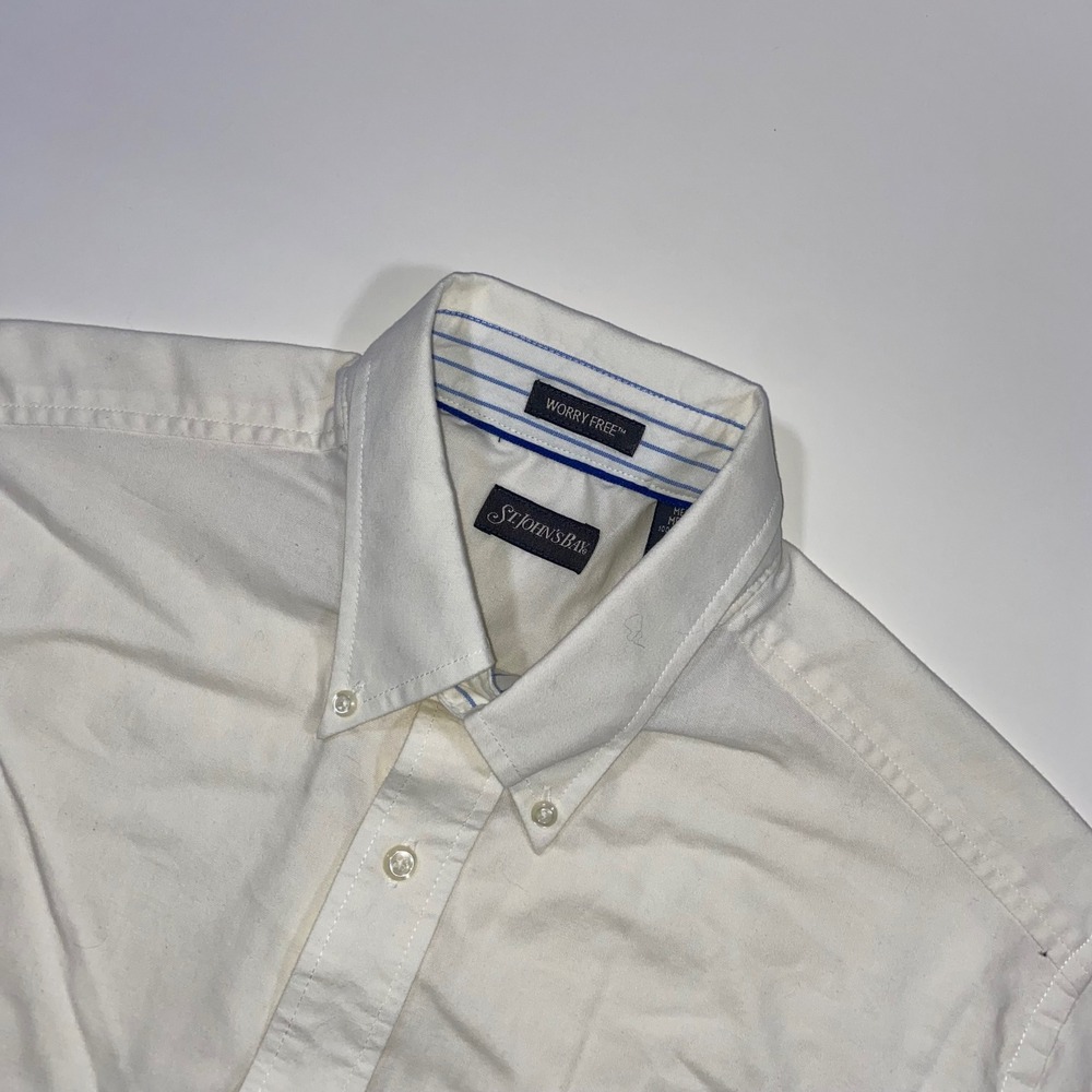 ST JOHNS BAY Mens Med Classic Fit Short Sleeve Button Down Shirt White Worry Fre - Picture 1 of 7